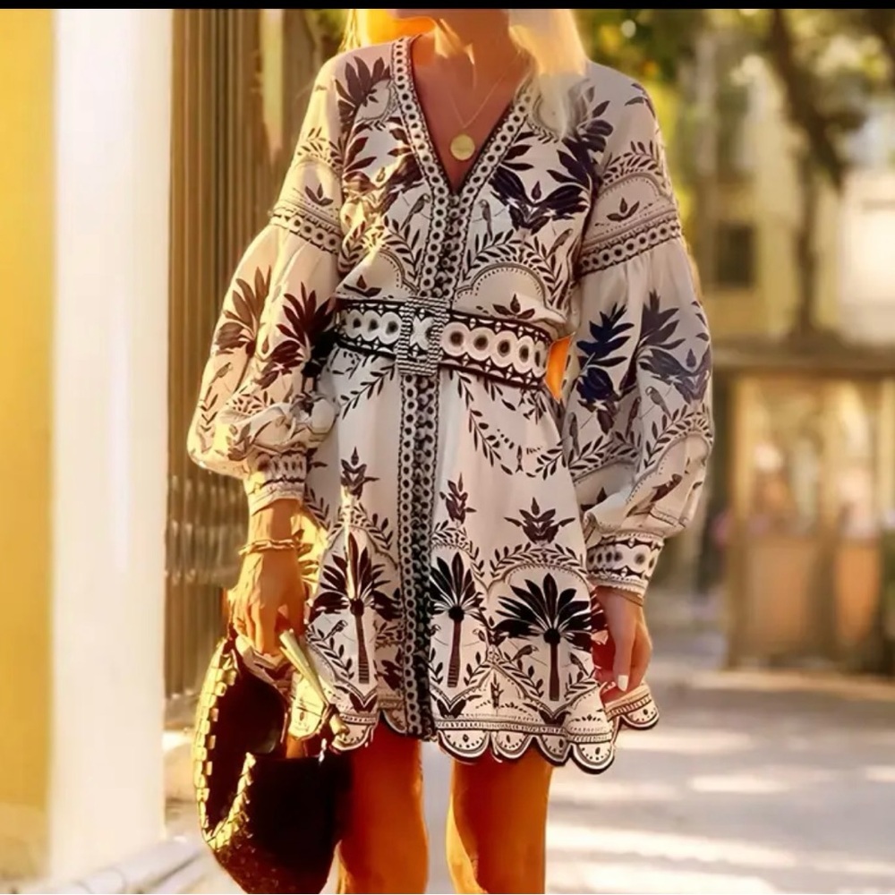 🌴 Boho Chic Midi Dress with Lantern Sleeves, size Medium